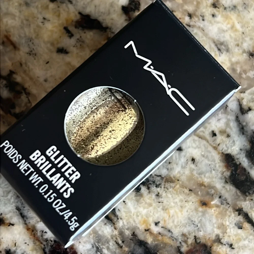 ⚡️💕Mac Cosmetics Yellow Gold Glitter Brillants